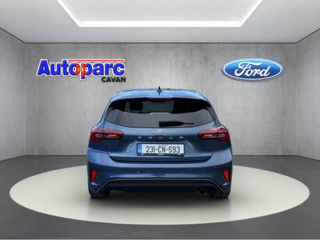 2023 Ford Focus - view 4