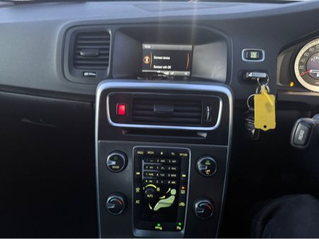 2012 Volvo S60 - thumbnail 16