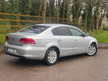 2014 Volkswagen Passat CL 1.6 TDI MANUAL 6SPEED FWD BLUEMOTION 105HP 4DR €8,995 thumbnail