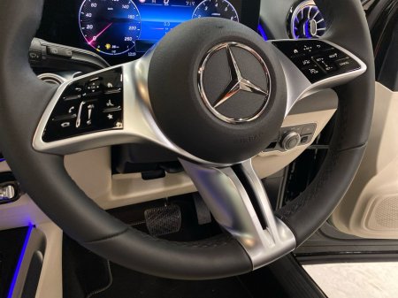 2025 Mercedes-Benz GLB - thumbnail 17