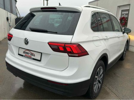 2018 Volkswagen Tiguan 2.0 TDI 115HP MANUAL  COMFORTLINE ** LOW KM'S ** €22,750 thumbnail