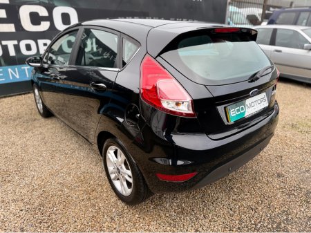 2016 Ford Fiesta ZETEC 1.5 TDCI - EXCELLENT MPGS - LOW MILES - LOW TAX (180 P/A) - NEW NCT TO 01/2028 ! €9,995 thumbnail