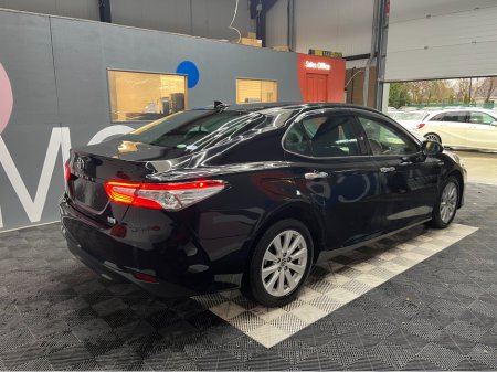 2020 Toyota Camry - thumbnail 2