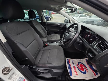 2019 Volkswagen Golf - thumbnail 4