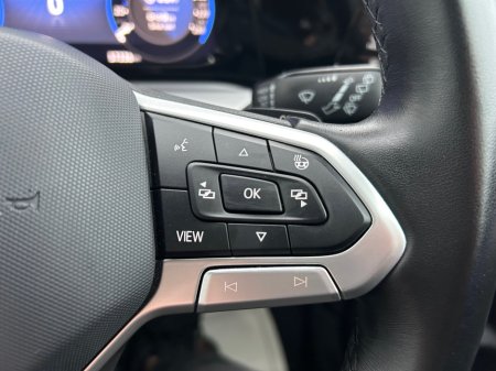 2024 Volkswagen Golf Volkswagen Golf Style DSG 2.0 TDI 2024 €30,950 thumbnail