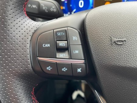 2024 Ford Focus 1.0T EcoBoost MHEV ST-Line X Hatchback 5dr Petrol Hybrid DCT Euro 6 (s/s) (155 ps) thumbnail