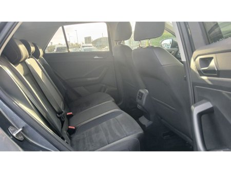 2023 Volkswagen T-Roc - thumbnail 6