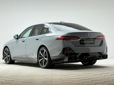 2024 BMW i5 40 M SPORT EDRIVE *PAN ROOF* €63,990 thumbnail