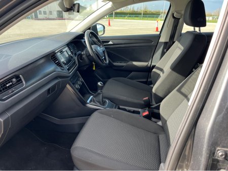 2021 Volkswagen T-Roc - thumbnail 9