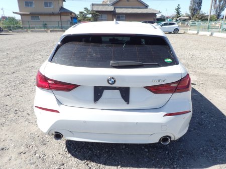 2020 BMW 1 Series 118D 2.0 DIESEL SPORT AUTOMATIC // LED MATRIX LIGHTING // LANE DEPARTURE ASSIST // PRO MEDIA PACK // CRUISE CONTROL // FRONT FOGS // SPORT ALLOYS €23,950