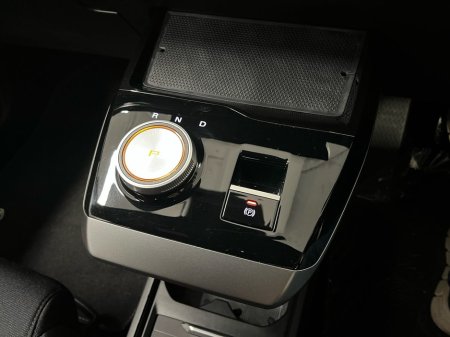 2024 MG 4 - thumbnail 4