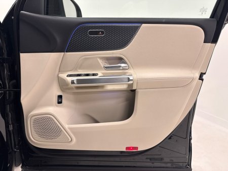 2026 Mercedes-Benz GLB - thumbnail 17