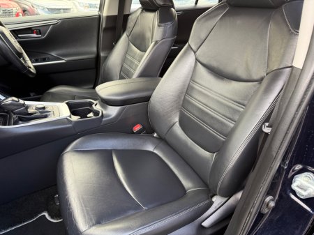 2020 Toyota Rav4 - thumbnail 8