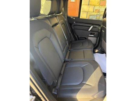 2022 Land Rover Defender - thumbnail 7