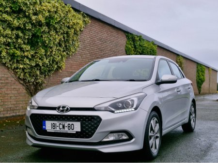 2018 Hyundai i20 DELUXE Finance Available €9,994 thumbnail