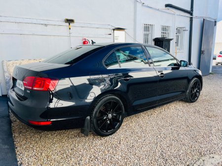 2014 Volkswagen Jetta - thumbnail 10