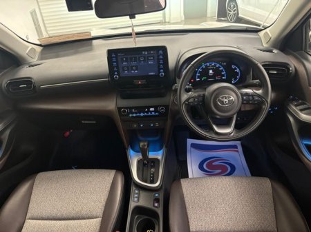 2021 Toyota Yaris Cross 1.5 Hybrid CVT Luna Sport €21,750 thumbnail