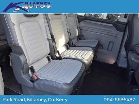 2026 Ford Tourneo Custom 2026 PHEV Tourneo Custom Limited 2.5 Auto thumbnail