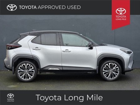 2023 Toyota Yaris Cross 1.5 Hybrid Sol 5dr €30,950 thumbnail