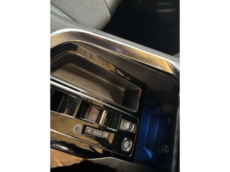 2023 Peugeot 5008 - thumbnail 5