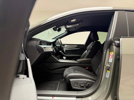 2025 Audi A7 S LINE 40 2.0 TDI QUATTRO €79,990 thumbnail