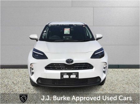 2024 Toyota Yaris - thumbnail 2