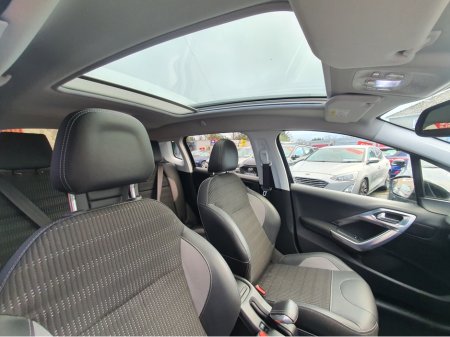 2019 Peugeot 2008 ALLURE 1.2 *AUTO* (NCT 03/27) €15,995 thumbnail