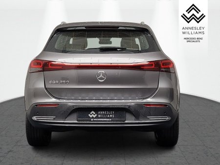 2024 Mercedes-Benz EQA - thumbnail 7