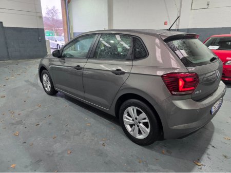 2019 Volkswagen Polo TRENDLINE 1.0 MANUAL 5SPEED 65HP 5DR €15,500 thumbnail