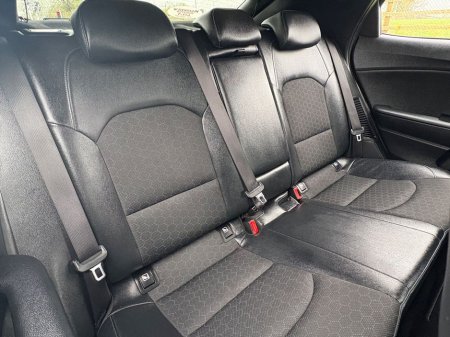 2023 Kia XCeed - thumbnail 9