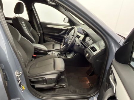 2022 BMW X1 - thumbnail 6