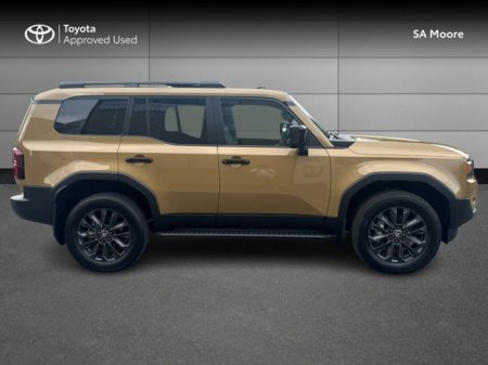 2025 Toyota Landcruiser 7 SEAT - DEMO €137,995