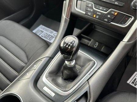 2019 Ford Mondeo 2.0 TDCI ZETEC 150PS NAV SERVICE HISTORY €13,649 thumbnail