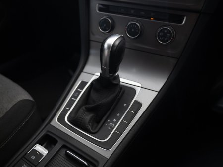 2014 Volkswagen Golf - thumbnail 16