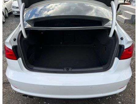 2015 Audi A3 Saloon - thumbnail 9