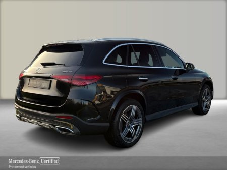2024 Mercedes-Benz GLC Class GLC 300 de 4MATIC AMG Line thumbnail