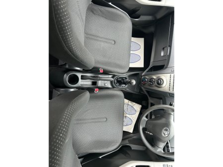 2011 Toyota Yaris 1.0 VVT-i 3Dr Sport €4,950 thumbnail