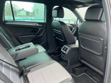 2019 Volkswagen Tiguan - thumbnail 8