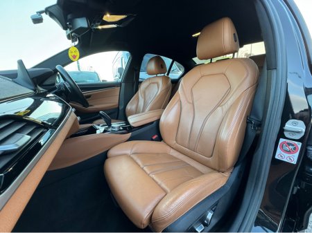 2017 BMW 5 Series - thumbnail 24