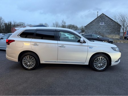 2020 Mitsubishi Outlander - thumbnail 11