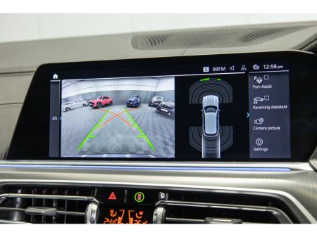 2022 BMW X5 xDrive45e M Sport €56,950 thumbnail