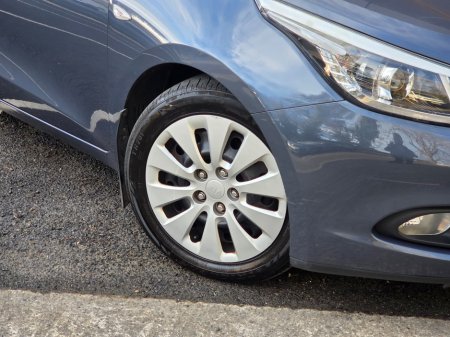 2014 Kia Ceed - thumbnail 6