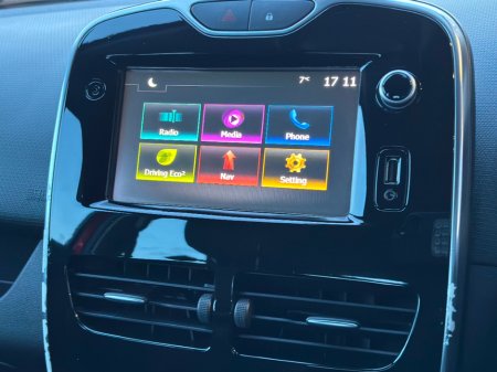 2016 Renault Clio 1.2i Dynamique Nav 5 Door €8,995 thumbnail