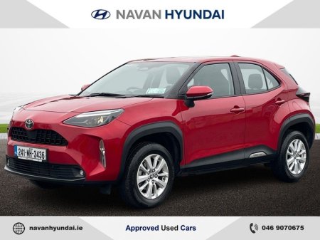 2024 Toyota Yaris Cross 1.5 Hybrid Luna thumbnail