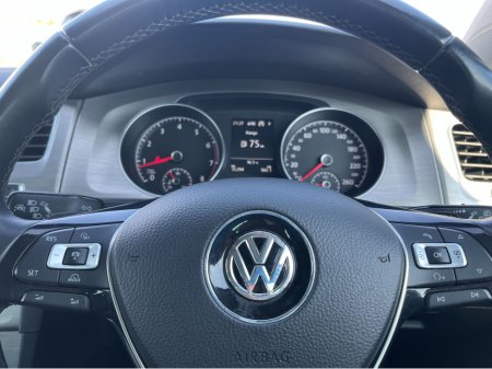 2017 Volkswagen Golf - thumbnail 10