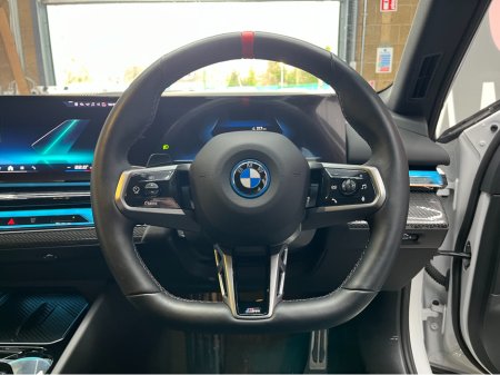 2024 BMW i5 - thumbnail 13