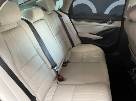 2020 Honda Accord €26950 2020 HONDA ACCORD EX 2.0 AUTOMATIC / CRUISE CONTROL / REVERSE CAMERA / ELECTRIC MEMORY & HEATED SEATS / PADDLE SHIFTERS / PANORAMIC SUNROOF €26,950 thumbnail