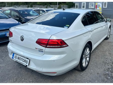 2016 Volkswagen Passat - thumbnail 6