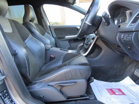 2016 Volvo XC60 2.0 D4 R-design NAV 190BHP 5DR €15,950 thumbnail