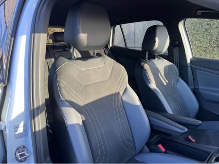 2022 Volkswagen ID.4 - thumbnail 11